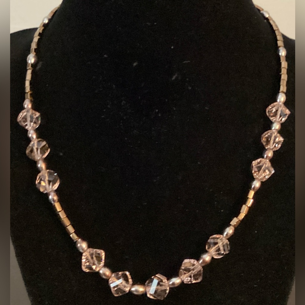 Pink Crystal Necklace 18” Ladies Necklace w/Copper Tone Accents Costume Jewelry